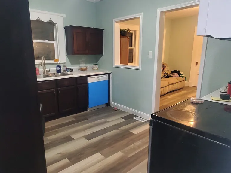 1128 Portage Ave #1C — Photo 6
