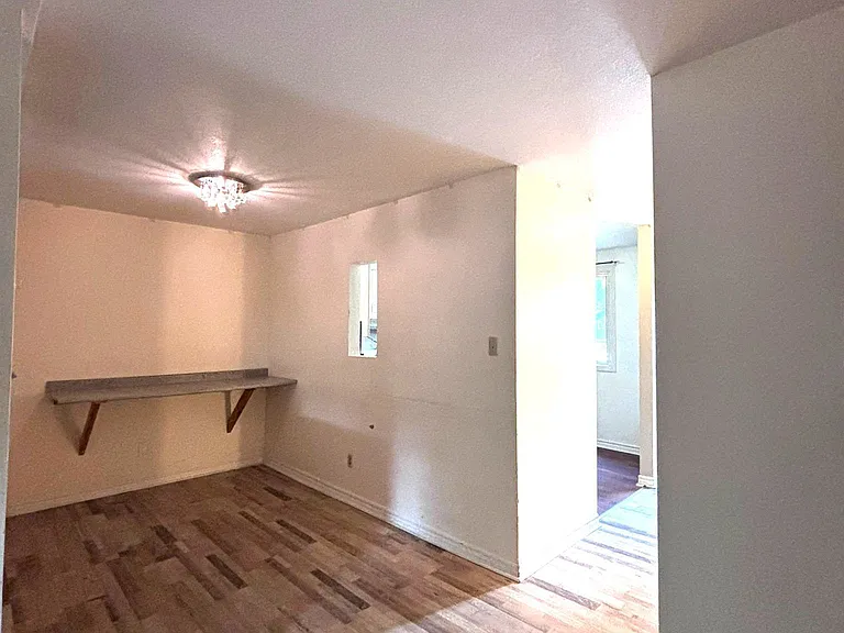 490 3rd St #40 — Photo 3