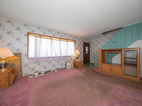 5th image of 52 Briggs St