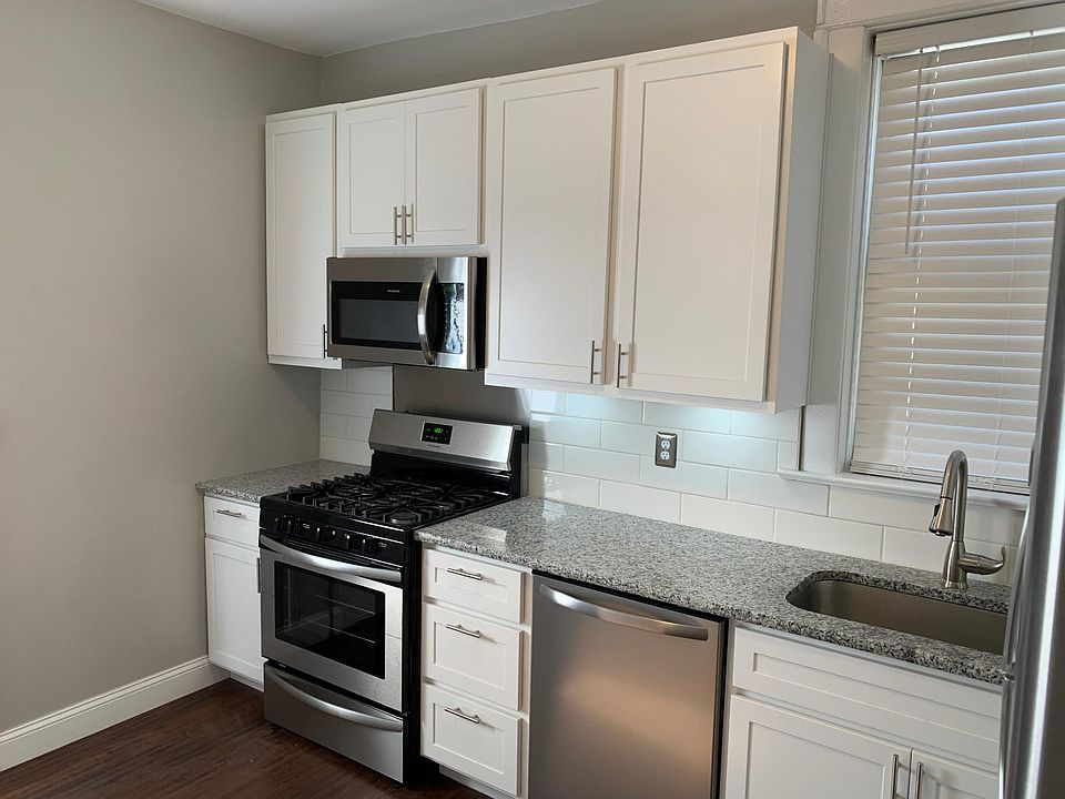 1st image of 4170 De Tonty St Floor 2