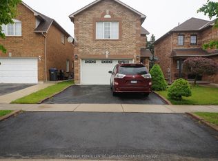 5831 Sidmouth St #BASEMENT, Mississauga, ON L5V 2K2