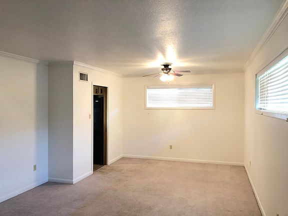 5th image of 2609 Waverly Dr