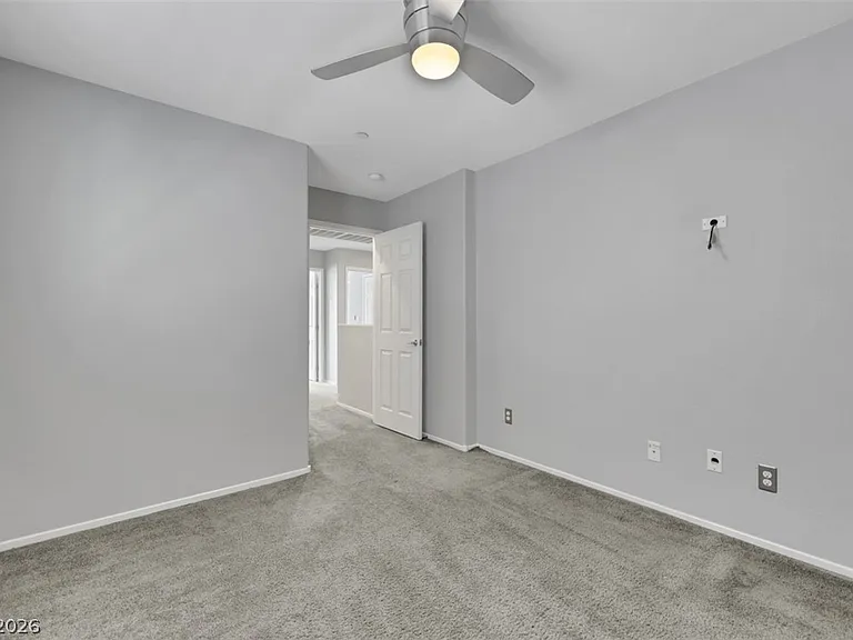 89 Sertata Ct — Photo 37
