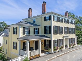 45 Pleasant St, Marblehead, MA 01945