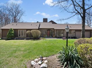30930 River Crossing St, Franklin, MI