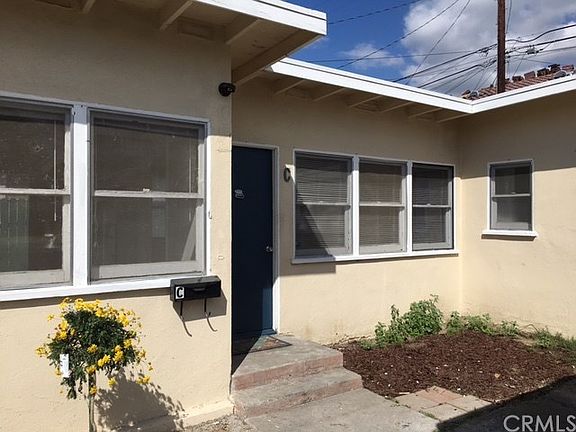 3rd image of 943 W Colorado Blvd APT C