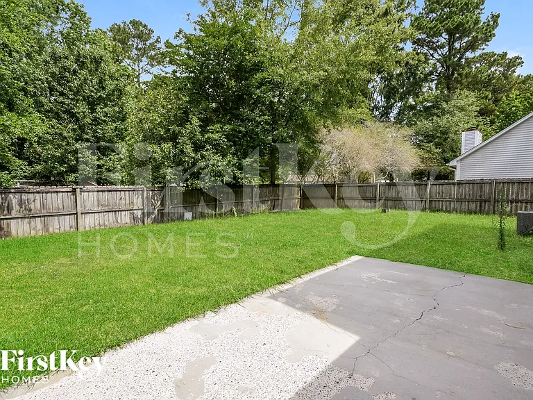 160 Danzid Dr — Photo 16