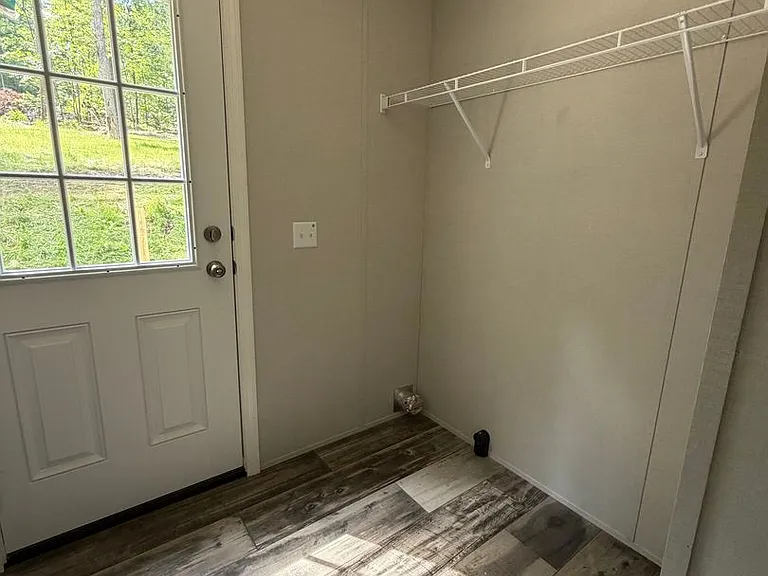 4918 Greenwood Ln — Photo 10