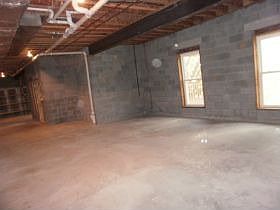 5th image of 5046 Bennington Dr