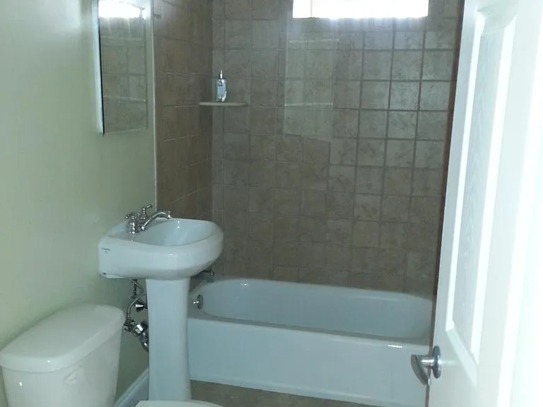 313 N 34th St #3F — Photo 6