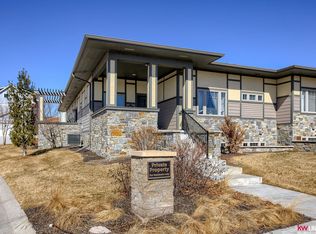 830 Aster Rd, Lincoln, NE 68521