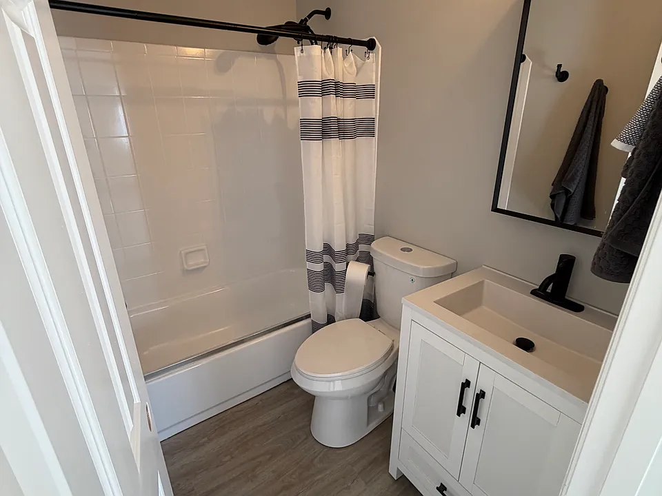 79 Pointe Cir S