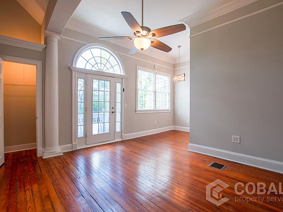 4th image of 127 Atlanta St SE APT 4