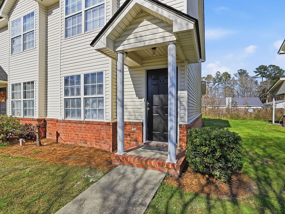 1st image of 4060 Cedars Pkwy #E