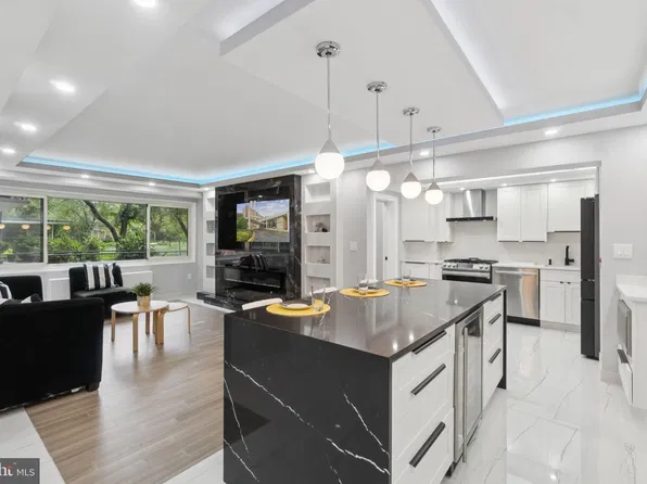 4201 Cathedral Ave NW, Washington, DC