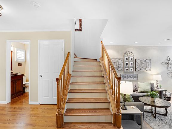 5th image of 2111 Darnis Cir