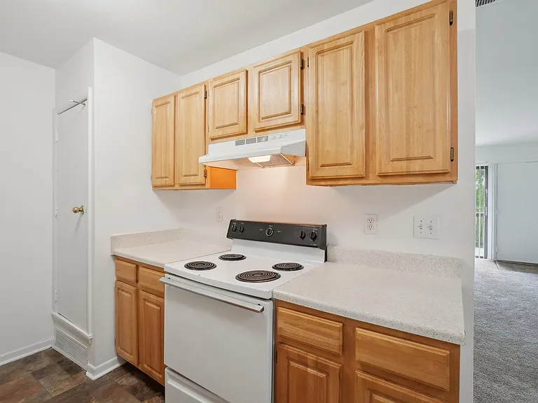 Kimberly Club Apartments — Photo 72