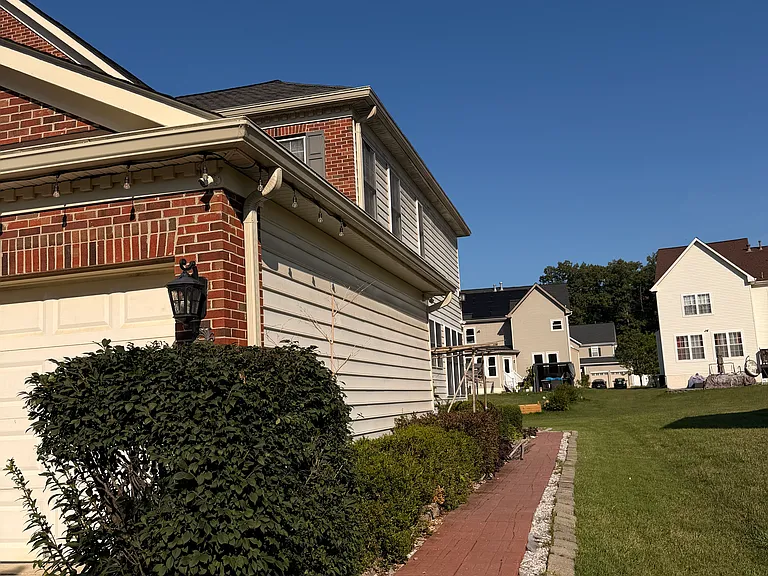 6306 Langdon Ln — Photo 4