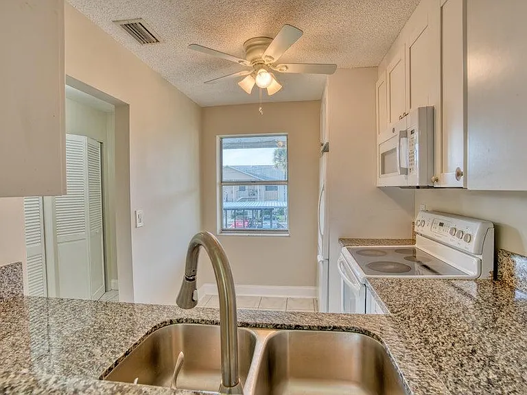3151 SE Aster Ln #1306 — Photo 8
