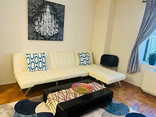 Rented by Manhattan Management Group | media 27