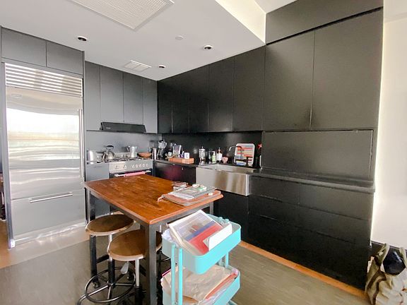 5th image of 144 N 8th St #5X