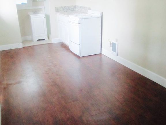 5th image of 285 W Harrison Ave