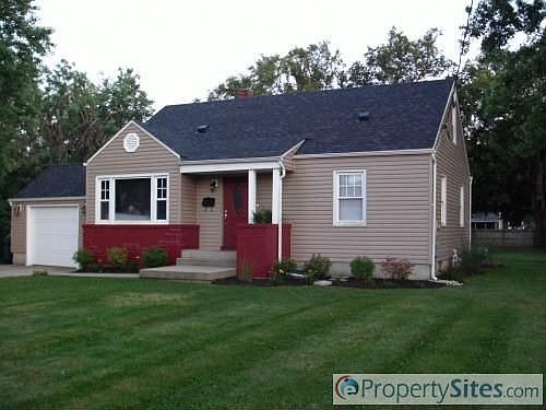 1st image of 661 Walter Ave