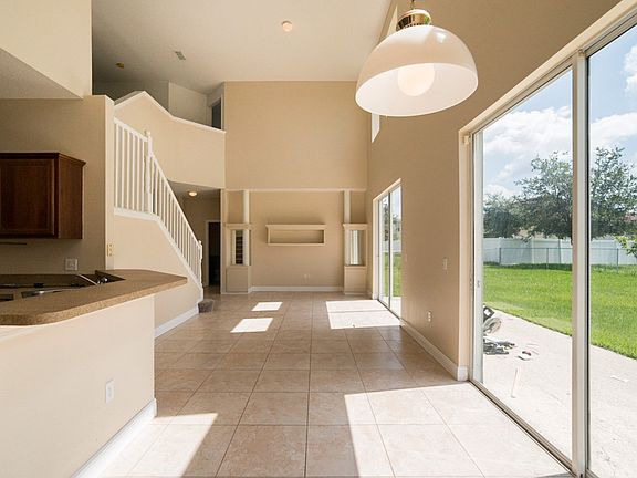 4th image of 517 Bromley Ct