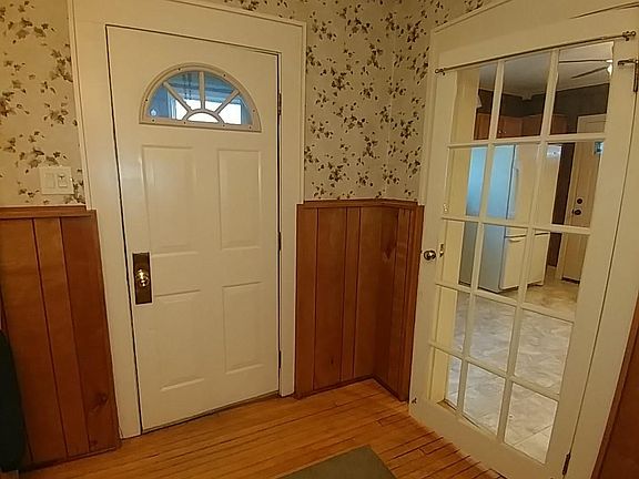 2nd image of 22 Orchard St