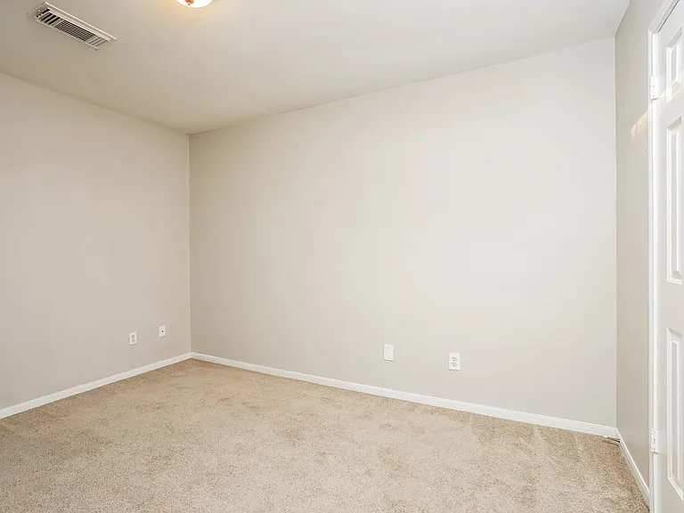 2803 Green Hollow Ct — Photo 15