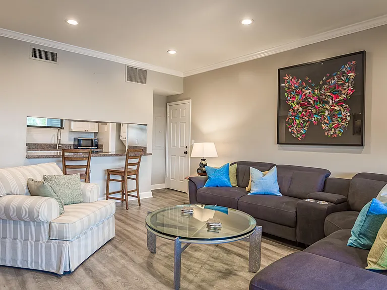 11842 Pebblewood Dr #201 — Photo 2