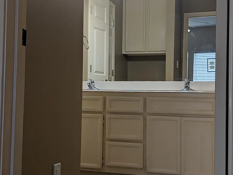 8005 Blue Bonnet Ln — Photo 30