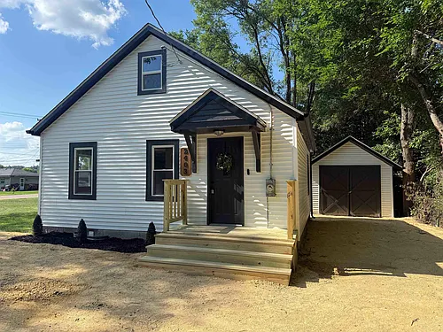2403 Belden St Photo 1