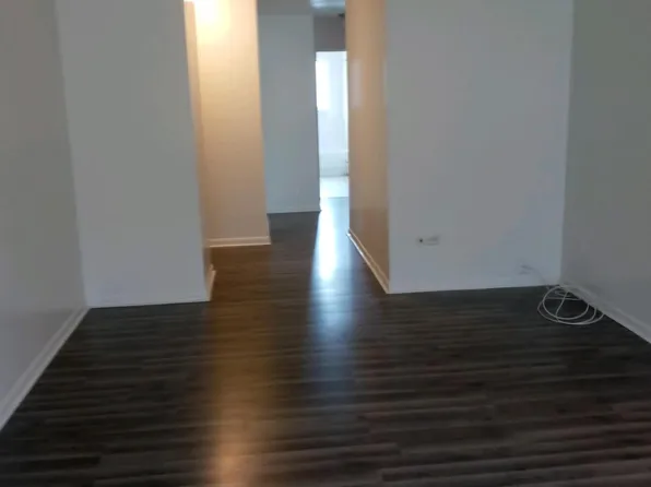 766 N Linden Ave APT 109, Waukegan, IL 60085