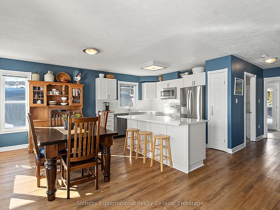 2nd image of 604 Champlain Rd