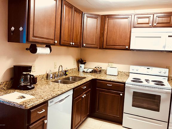 4th image of 2987 S Atlantic Ave APT 403