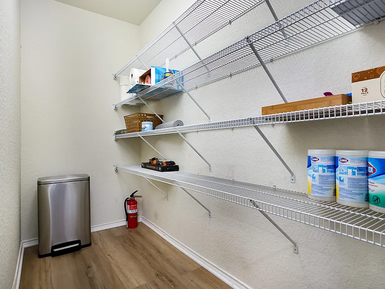 7710 Ponderosa Pne — Photo 46