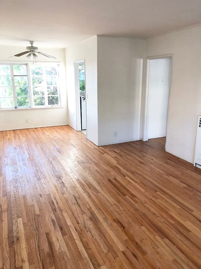 570 Cypress — Photo 4
