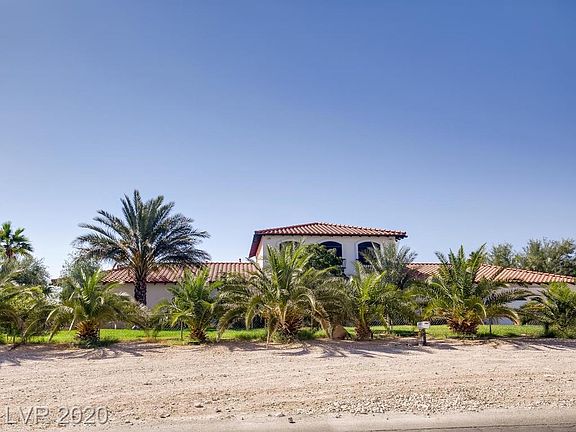 3rd image of 121 Spanish Dr