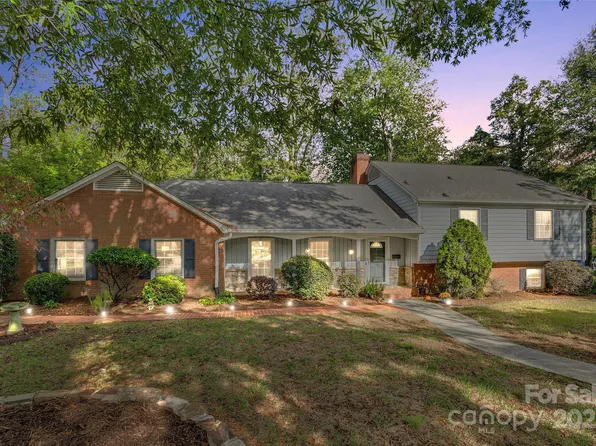 3319 Mill Pond Rd, Charlotte, NC 28226