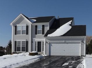3196 White Pine Ln, Macedon, NY 14502