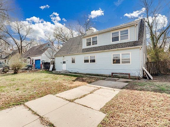 3rd image of 2819 E Ellen St