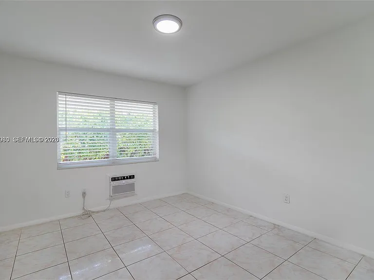 424 NE 64th St #2 — Photo 10