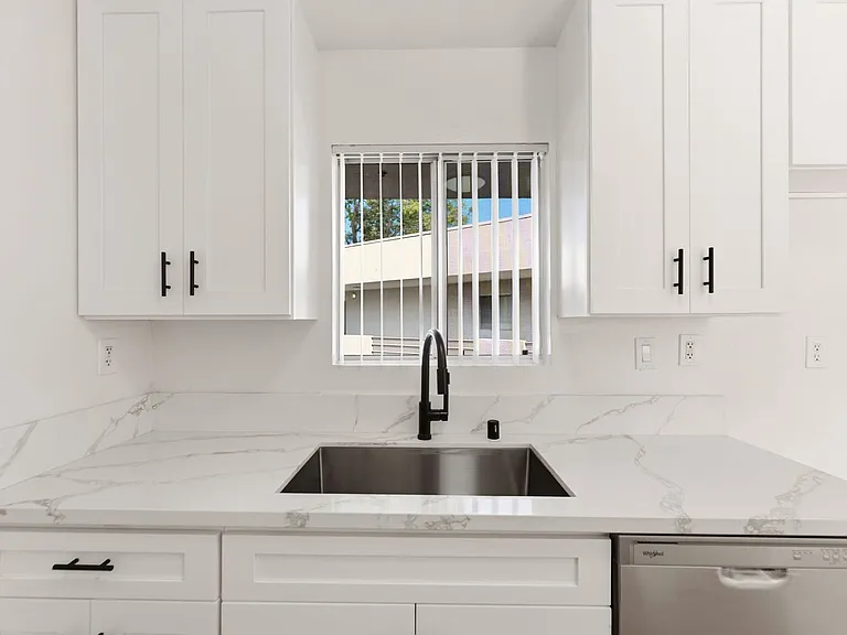 Chateau Nicole - Hulac West, LLC — Photo 14