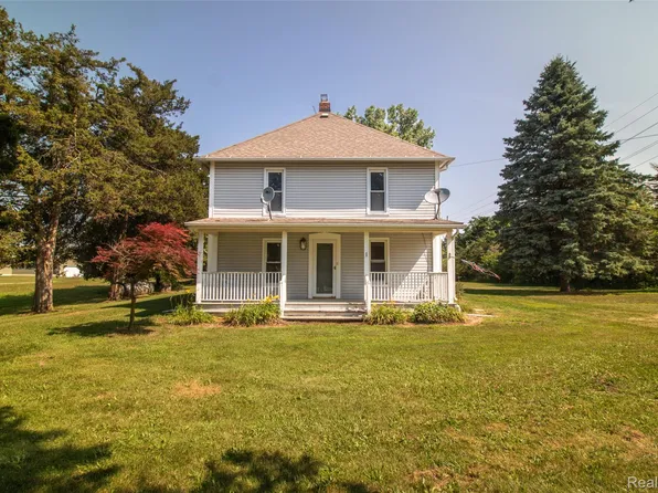 749 E Newburg Rd, Carleton, MI 48117