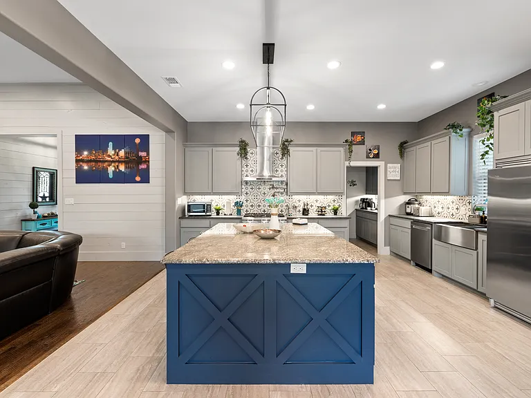16001 Plum Ln — Photo 15
