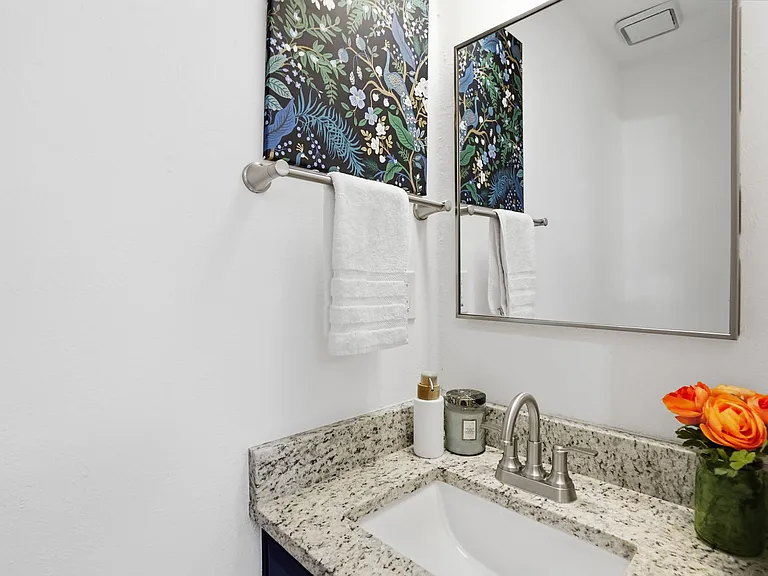 204 Samuel Blvd #I-3 — Photo 8