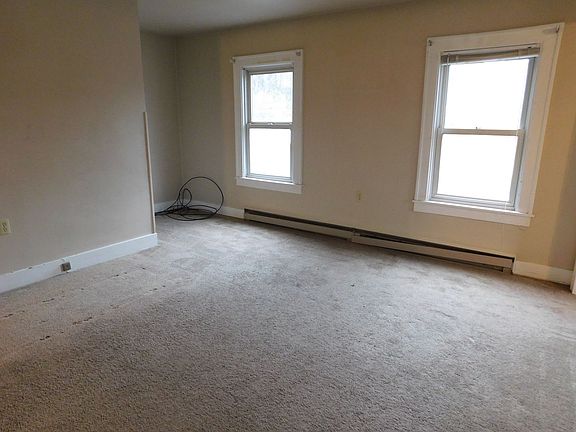 5th image of 816 Sylvan Ave #816.5