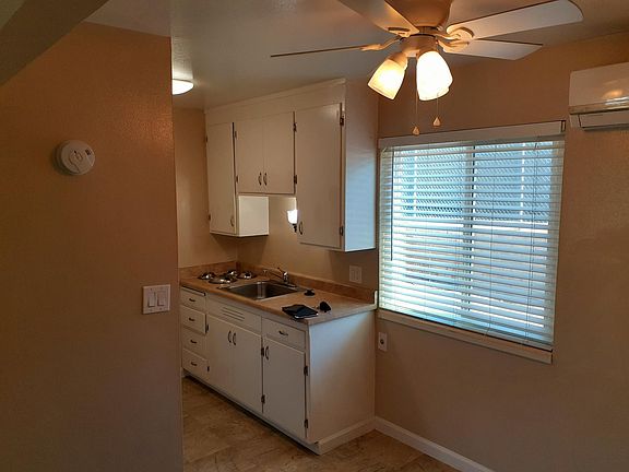2nd image of 705 Bidwell St APT 2