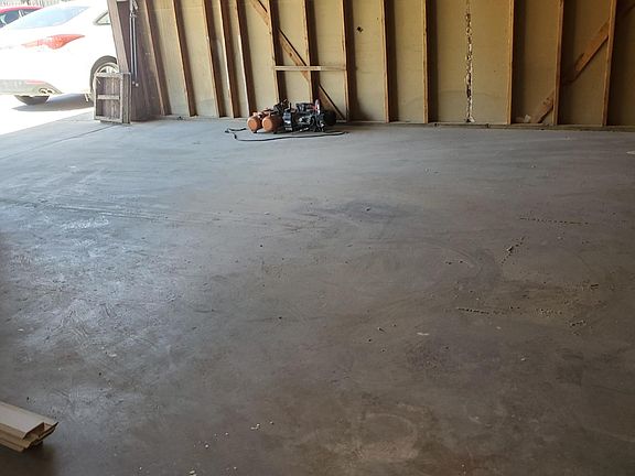 3rd image of 15578 Mojave Dr APT C